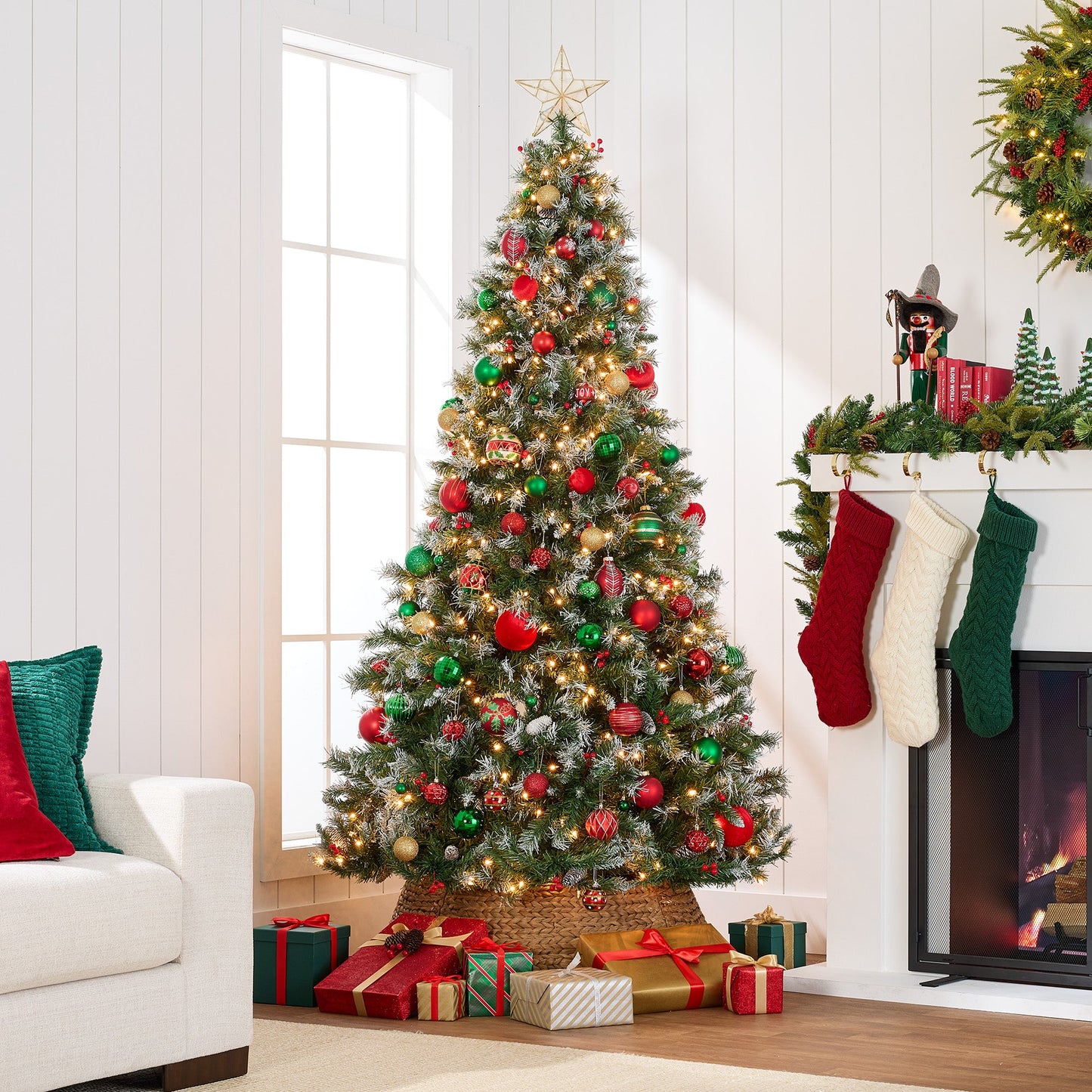 Pre-Lit Christmas Pine Tree w/ Pine Cones Flocked Branch Tips Berries
